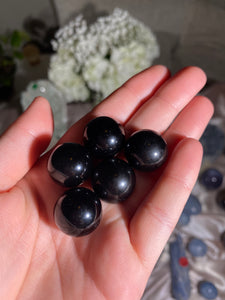 Obsidian Mini Sphere (1 piece)