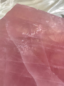 XXL Bubblegum Pink Rose Quartz Slab (6.2 lbs)