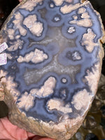 Load image into Gallery viewer, XXL Dark Flower Agate with Quartz Slab
