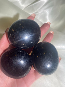 Black Tourmaline Palmstone