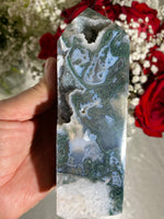 Load image into Gallery viewer, Druzy Large Moss Agate Tower (EE)
